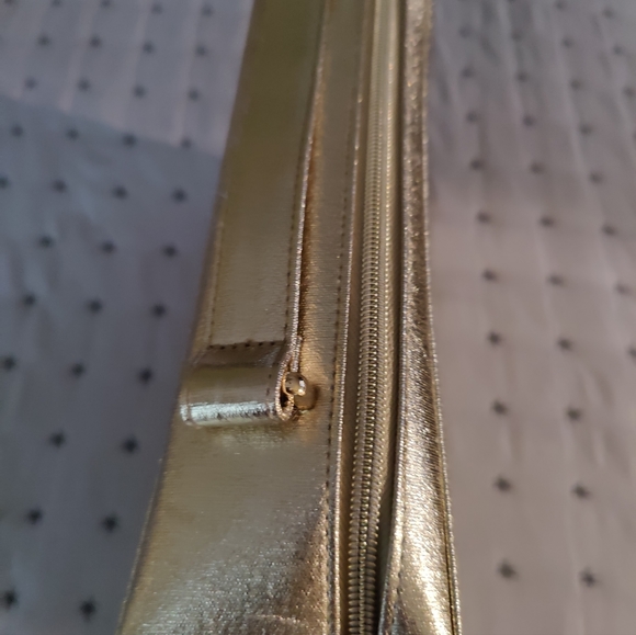 Lancome Train Case Travel Bag Makeup Large Square Gold Zipper NWOT - Picture 7 of 8